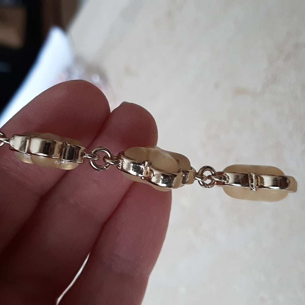 Clover shaped earrings